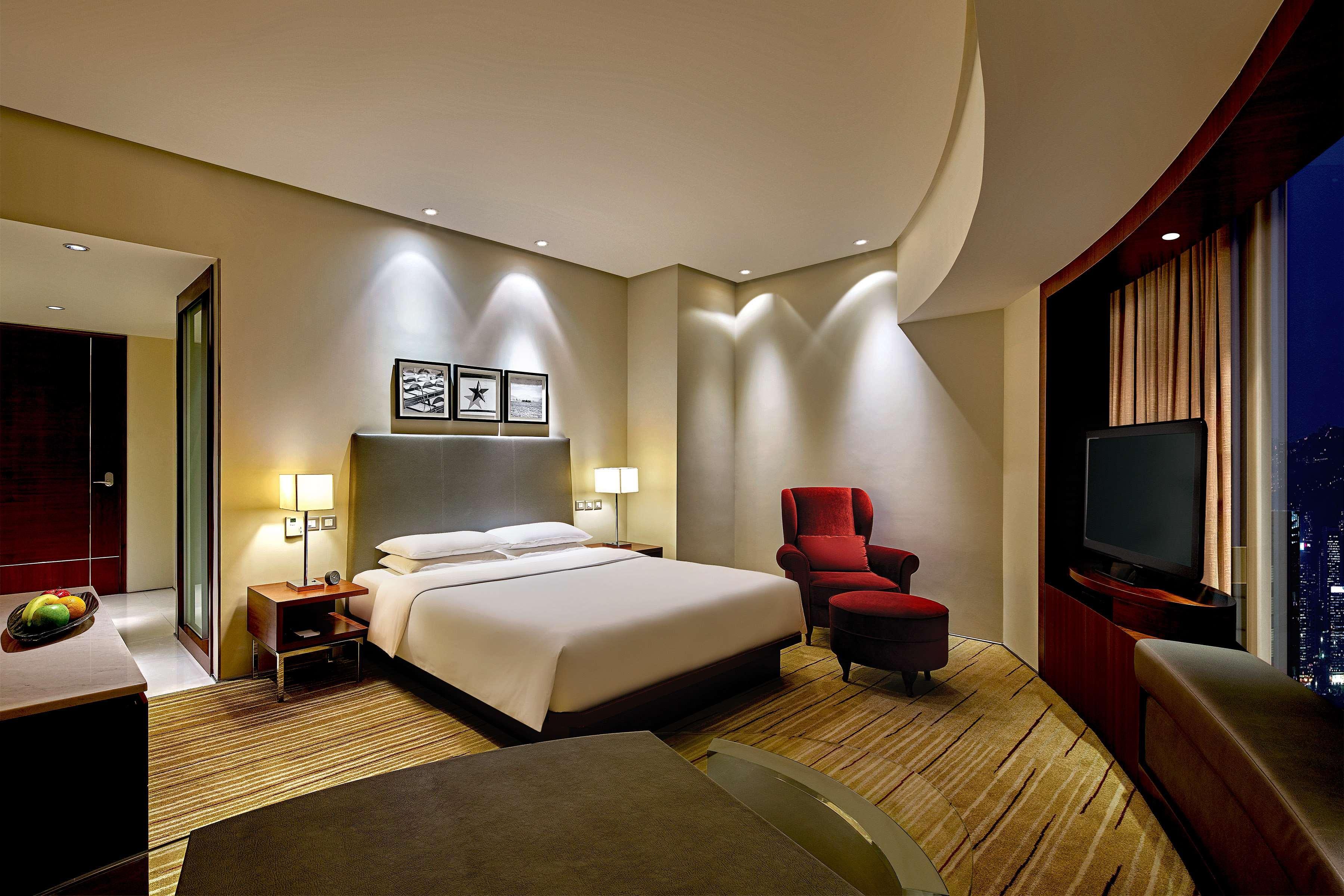 Hyatt Regency Tsim Sha Tsui Hotel 5*