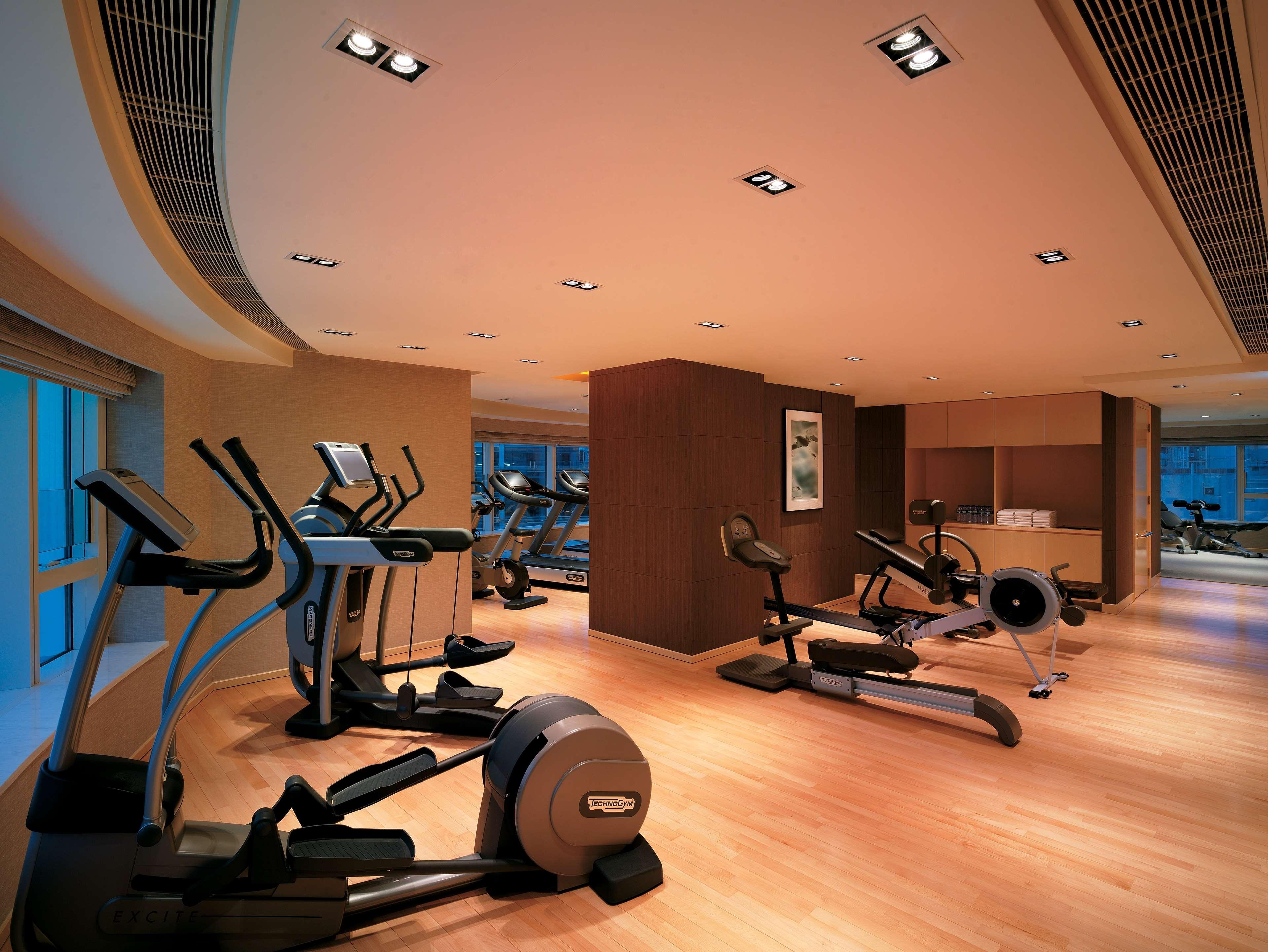 Hyatt Regency Tsim Sha Tsui 5*