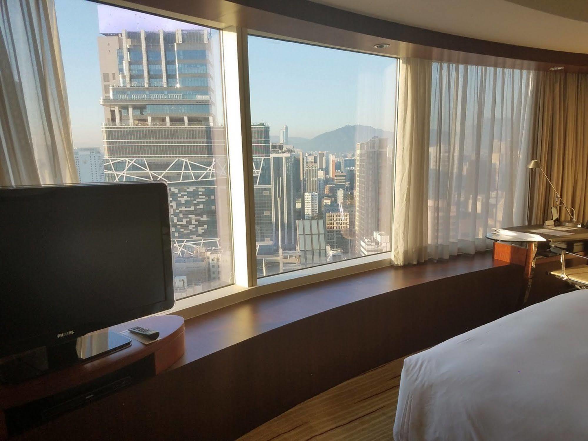 Hotel Hyatt Regency Tsim Sha Tsui 5*